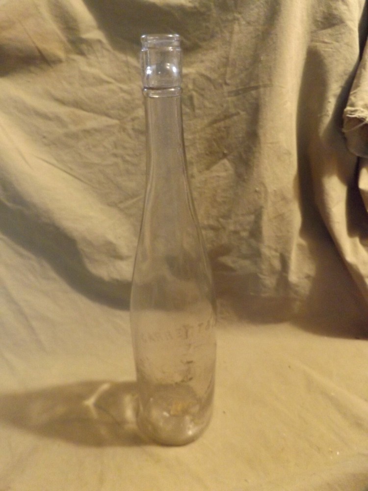 Antique 15&Prime; Quart Bottle Advertising Garrett & Co St Louis Mo Norfolk VA Bubbles