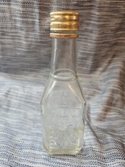 Vintage Manischewitz Wine 2/5 Pint Bottle Clear Square Glass with Cap