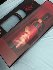 Marilyn Monroe 2003 Velvet Collection Empty Wine Bottle