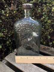 VTG Curved Wine Oval 1 Pint Glass Flask Bottle Grapes Embossed w/ Metal Lid