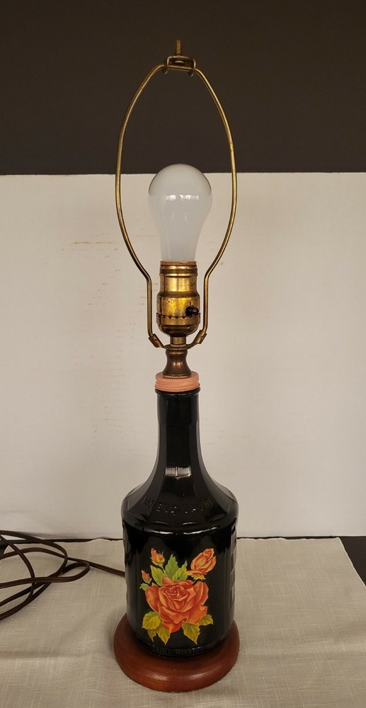 Wine Bottle Lamp Vintage Mogen David w/Star and Rose Decal Dark Bottle Wood Base
