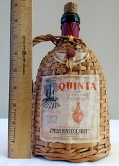 Grossman&rsquo;s Liquor Cuba NY Quinta Lisbon Da Fonseca Portugal wine bottle vtg 1953