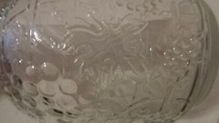 VINTAGE CLEAR GLASS WINE DECANTER BOTTLE EMBOSSED GRAPES LEAVES VINES 4/5 QUART