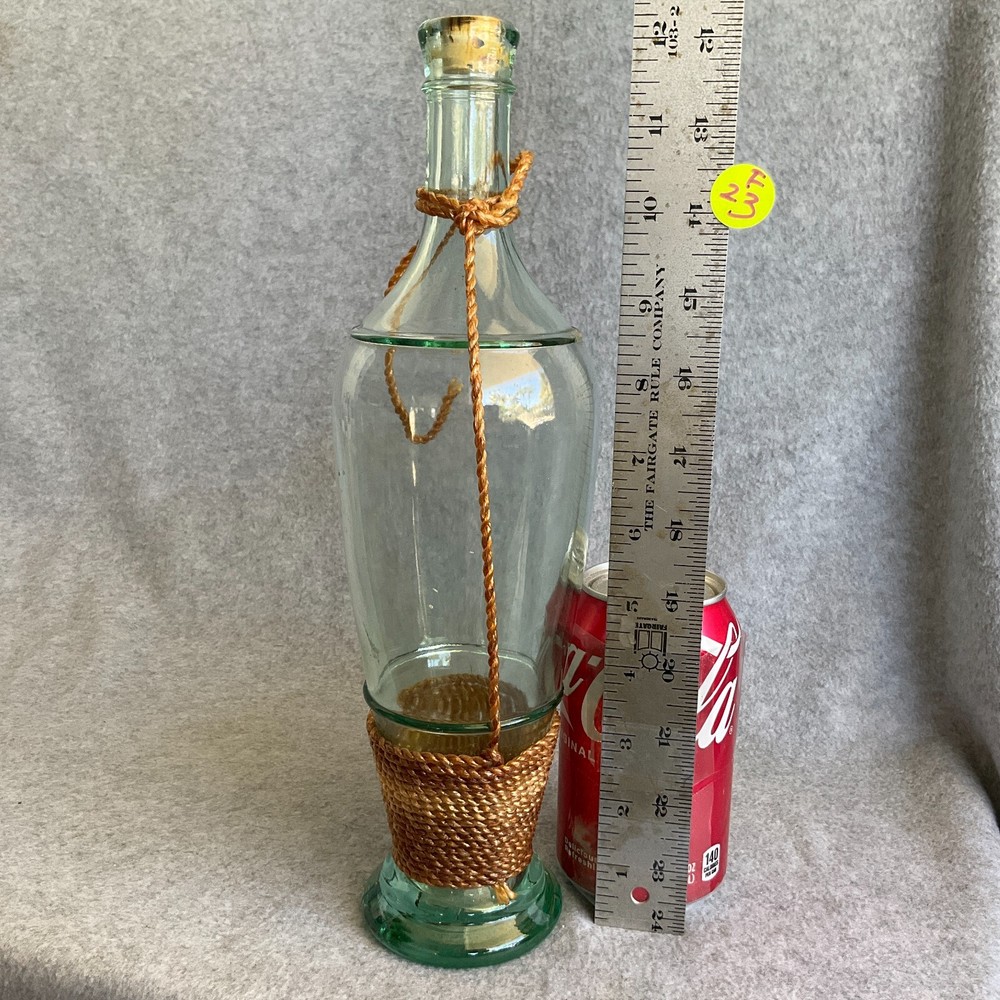 Vintage Tall Chianti Empty Wine Bottle in Straw Wicker Basket 12&Prime; – Beautiful!