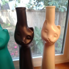 Vintage 5 Happy Cat Riesling Wine Bottles Red Green Black White Orange T3