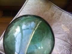 VTG Lrg Green Glass Wine Bottle Jug Bar Liquor 15&Prime;  Round Bottom Antique Bubbles