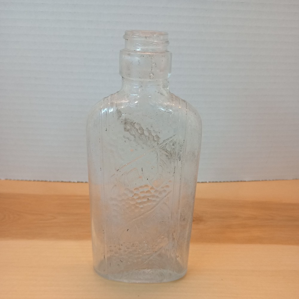 Vtg Wine Bottle 1/2 Pint Glass Leaves Emboss Grapes Owens Illinois Glass comp.