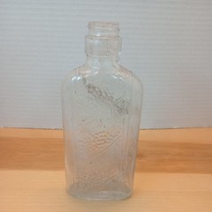 Vtg Wine Bottle 1/2 Pint Glass Leaves Emboss Grapes Owens Illinois Glass comp.