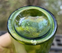 Antique beautiful *ELECTRIC GREEN* colored applied lip wine / liquor bottle