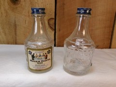 Lot of 2 Vintage Mogen David 4 oz Wine Bottles