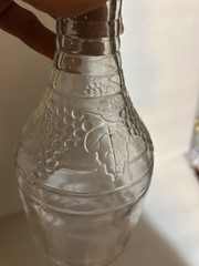 Vintage 4/5 QUART Clear GLASS WINE BOTTLE DECANTER GRAPES & LEAVES 8” Tall