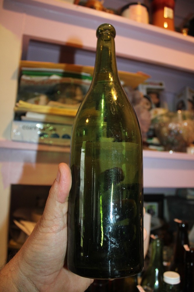Vintage, 11 3/4 », Green, Wine Bottle, Item # A – 5196