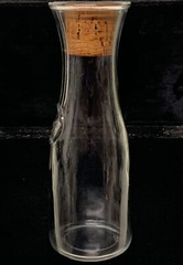 Unique Half Litre Wine Bottle Carafe Decanter With Cork Anchor 25 U.S.A Marked