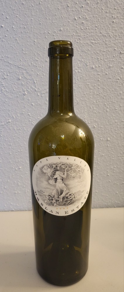 2000 Harlan Estate Empty Wine Bottle. No Cork Rare