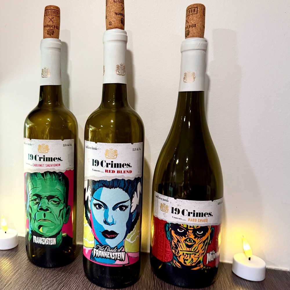 19 Crimes Universal Monsters Wine Bottle Set Frankenstein Bride Mummy Limited!
