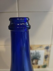 Cobalt Blue 11.5&Prime;×3.25&Prime; Long Neck Hand Blown Glass Decorative Wine Bottle NEW