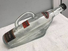 CANADIAN LONDON ONTARIO RED DINNER WINE BASKET BOTTLE 11.5 » w / Handle.