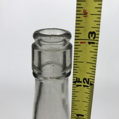 Garrett & Co Virginia Dare American Wine Bottle Clear Glass 1 5/8 Pints No