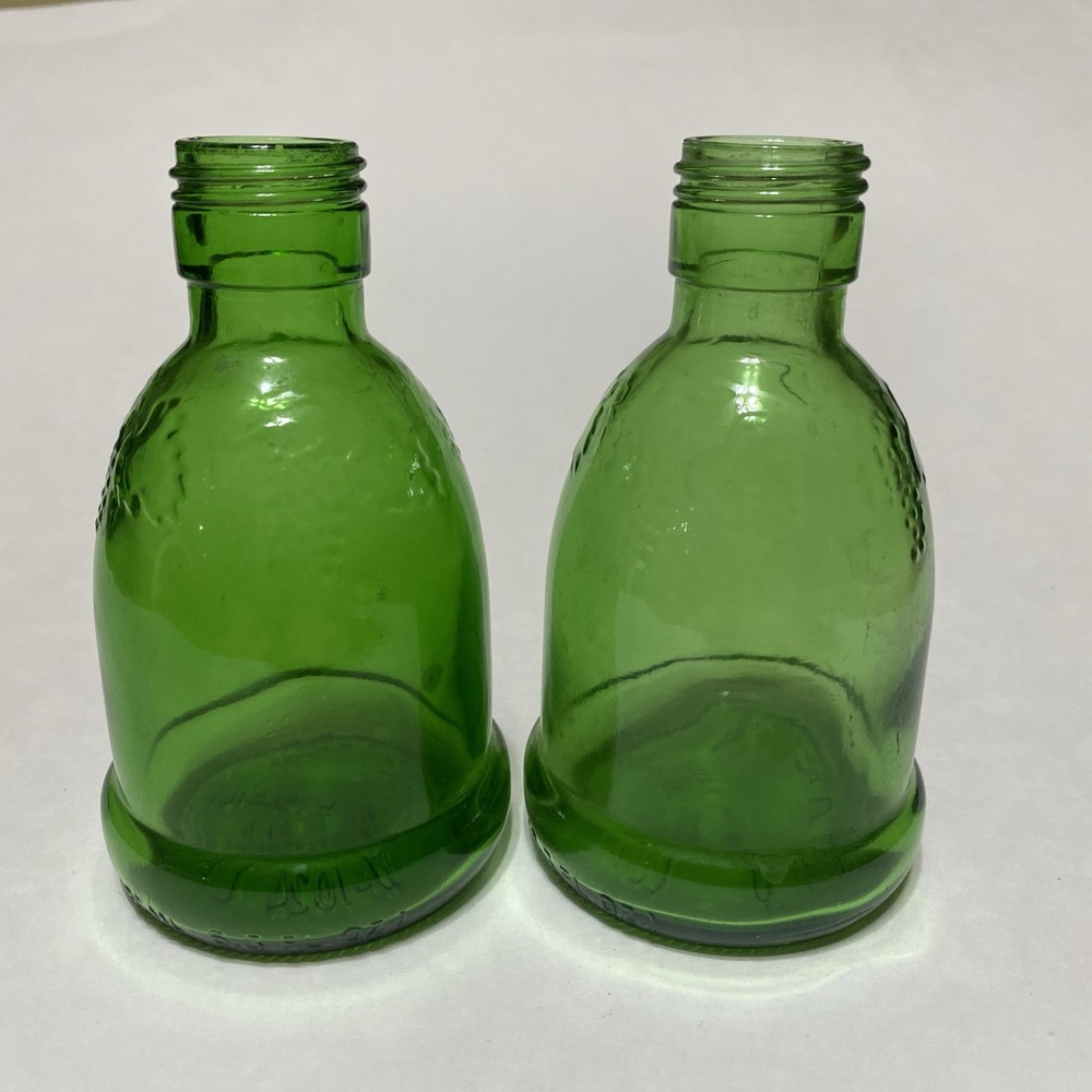 2 Vintage Wine World 1979 Green Embossed Glass Mini Wine Bottles Grapes 6.3 oz