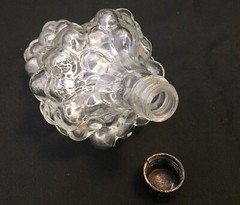 Clear Glass Bottle Grape Bunch Shaped Wine Decanter 6.5&Prime; Cluster Vintage Decor