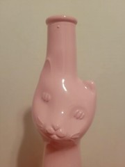 2016 RHEINHESSEN RIESLING GLASS “HAPPY CAT” BOTTLE IN BUBBLE GUM PINK