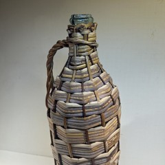 Vintage Hand Wicker Wine Bottle Woven Wine Jug Straw Wrapped Rustic Decor