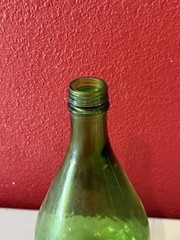 Gallo Half Gallon Flavor -Guard Green Glass Bottle Embossed Grapes & Vines VTG