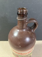 Vintage Strawberry Glen Wine Jug & Lid Mogen David Wine Co. 4/5 Quart