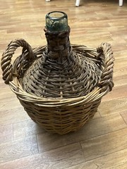 BEAUTIFUL Vintage Barcelona V.B.S.A. Wine Jug Wrapped In Wicker 14” Tall X 9”