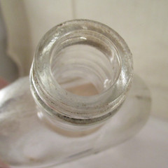 REX BRAND CALIFORNIA WINE SHERRY ONE PINT EMBOSSED GLASS BOTTLE YOUNGSTOWN OH