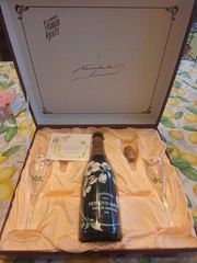 Perrier Jouet Box Champagne 1988 EMPTY Bottle/Cork 4 Hand Painted Glass Flutes