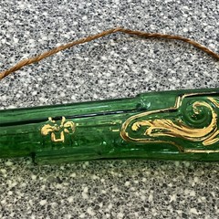 VINTAGE 17”- “CHIANTI” GREEN/GOLD GLASS PISTOL DECANTER-EMPTY