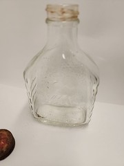 Vintage Berrycup Wines 2/5 Pint Glass Wine Bottle Yonkers, New York 5.25&Prime; T