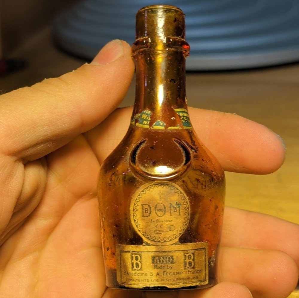Vintage Labeled Amber Benedictine Sample Wine Bottle Bande New York Liquor