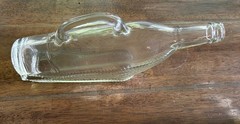 Vintage London Winery Ltd. 1966 Glass Decanter – « Bottle in a Basket » Handle
