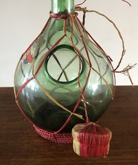 VTG Italy Maggio Red Wine Decanter Basket Green Glass Bottle Ice Chamber 1950s