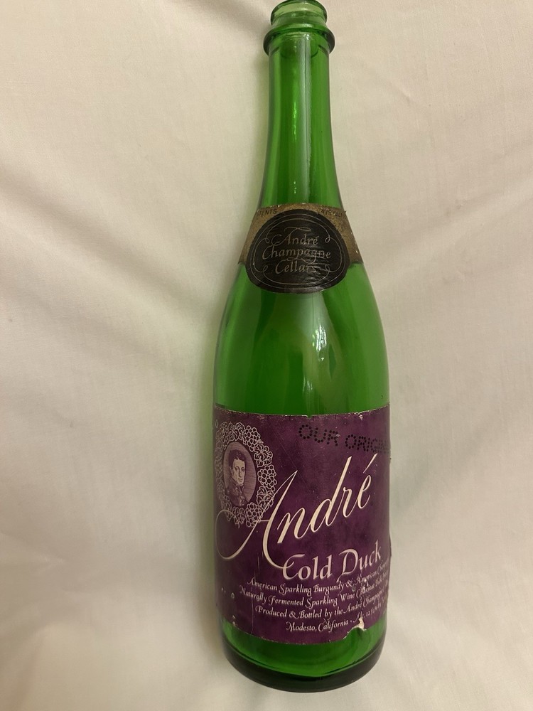 Vintage André Cold Duck Champagne Bottle 750mL Green Glass Modesto CA