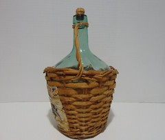 Sangria Black Angus Green Glass Bottle In Woven Basket 1/2 Gal Empty
