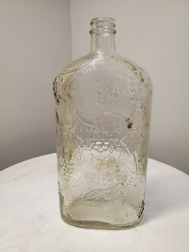 GARRETT’S American Wines Vintage Embossed Clear Glass Bottle 4/5 Quart