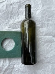 1910-Antique Dark Green Hand Blown Bottle . See Photos 4 Type & Condition. Used