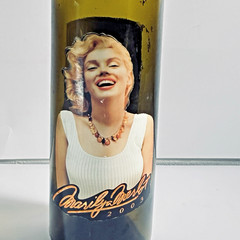 MARILYN MONROE EMPTY WINE BOTTLE MERLOT NAPA 2003 20th Vtg