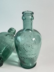 Vtg Cantine Vaselli Orvieto Clear Blue Green Wine Bottle 6&Prime; tall Orvieto