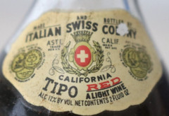 Wine Bottle with String Weaving 2oz Swiss Colony TIPO California – EMPTY BOTTLE