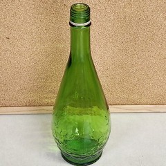 Vintage 4/5 Quart Gallo Wine Flavor Guard Bottle Embossed Grapes Green Glass