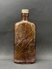 Vintage Bardenheier&rsquo;s Wine Amber Glass Embossed Pint Flask Bottle 1930s-1950s