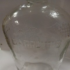 Vtg Garretts American Wines Clear Glass 1/2 Gal Bottle Decanter Embossed Grapes