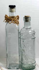Wine Bottles Set (2) Green Wine Bottle Decanter with Cork Lids