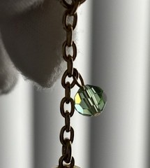 Moët Chandon Imperial Golden Sphere Charm Glass Marker With A Green Crystal Bead
