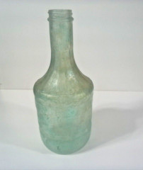 Mogen David Green Satin 1 Qt. Wine Bottle Screw Top No Lid MCM Collectible