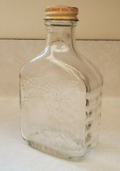 Vintage Berrycup Wines 2/5 Pint Glass Wine Bottle Yonkers, New York